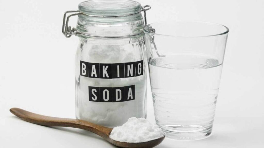 baking-soda-is-the-cheapest-natural-deodorant-found-in-the-kitchen